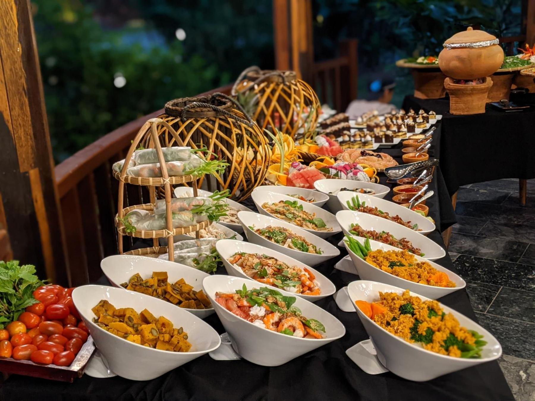 Alba Wellness Resort By Fusion Hué Eksteriør billede